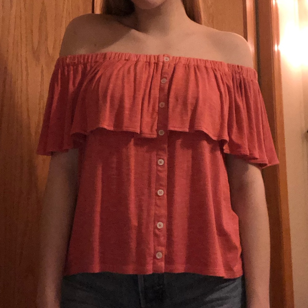 American Eagle Of The Shoulder Coral Top